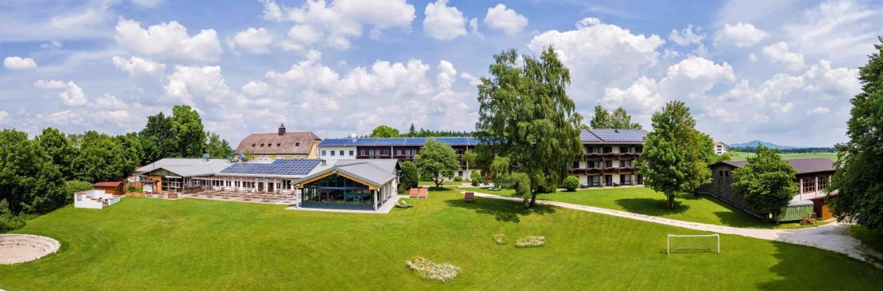 Haus Chiemgau - Kolping-Familienhotel Teisendorf Exteriör bild